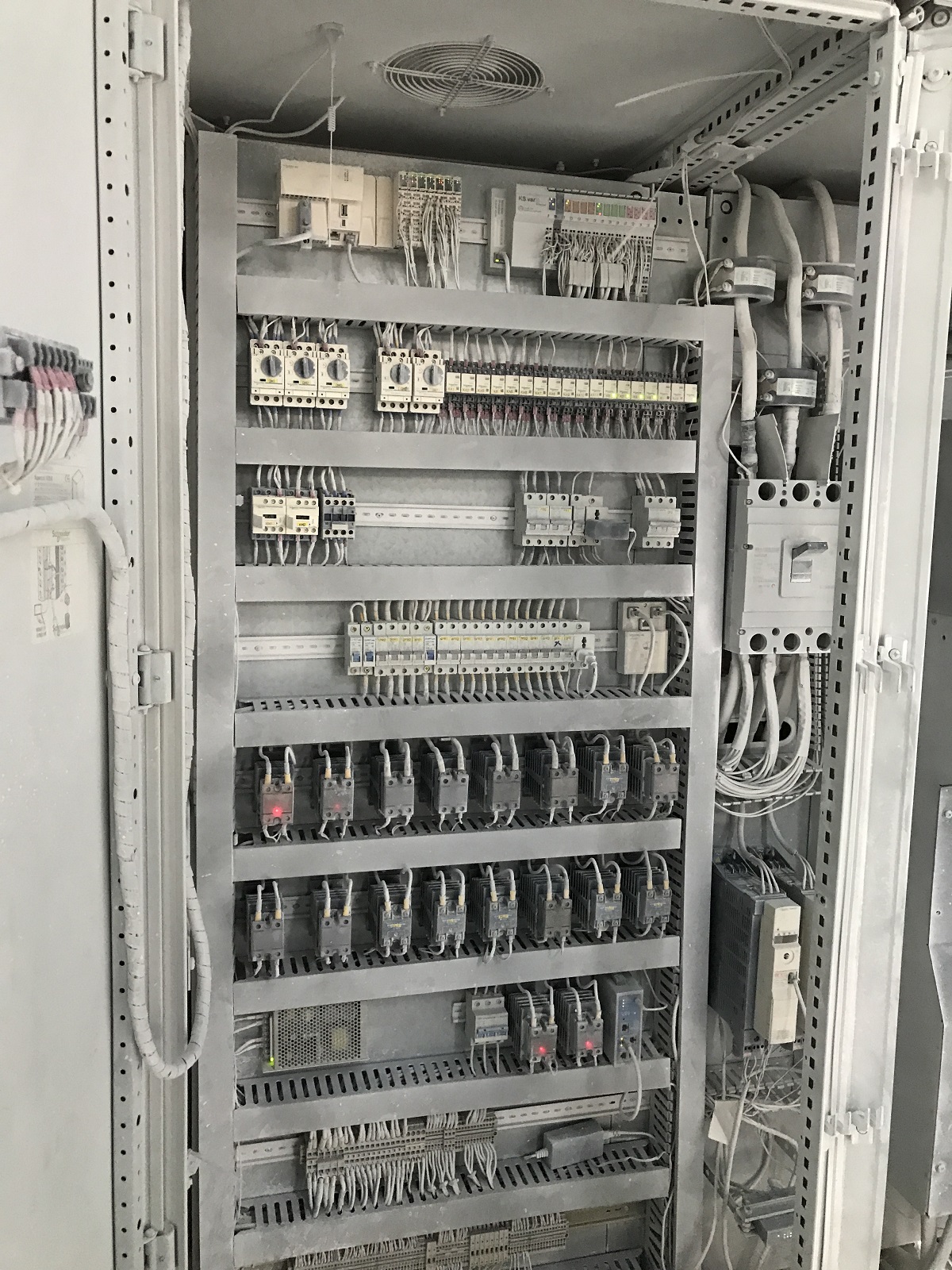 PLC控制柜-電控柜-電氣控制柜-變頻控制柜-雙螺桿擠出機-擠出機控制柜-ABB變頻器